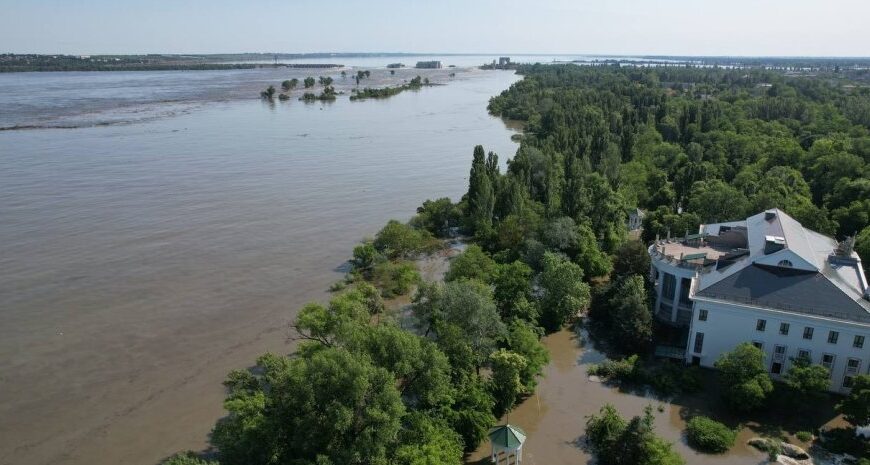 Підрив Каховської ГЕС: Україна втратила 80 тисяч гектарів заповідників, — Мінекології