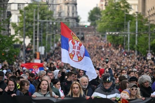 Mass demonstrations on the streets of Belgrade