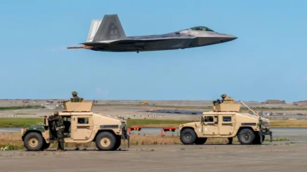 Авіашоу на військовій базі Елмендорф-Річардсон в Анкориджі 22 липня 2024 року