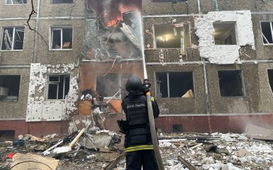 Троє мирних жителів загинули, тринадцять поранені внаслідок російських атак в українських регіонах.