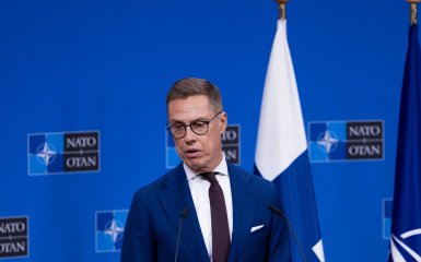 Фінський президент терміново скоригував графік у зв’язку з “надзвичайною обстановкою в Україні”