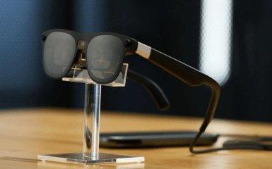 Google Glass: Погляд у майбутнє