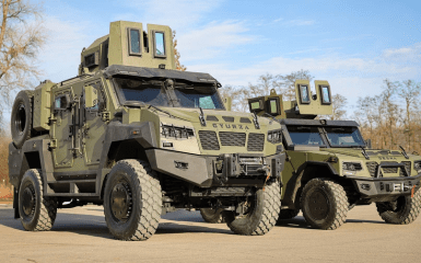 Українські компанії випробовують дві нові броньовані машини — подробиці