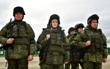 Росіяни нещадно знищили сім’ю колаборантів у Покровську — відеозапис