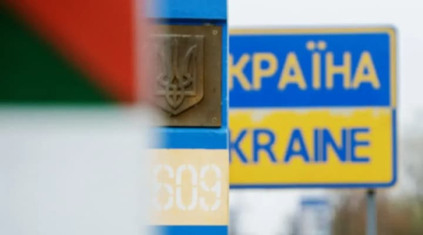 Автобусний проїзд на молдовському кордоні збільшують через російські удари по Одещині — віцепрем’єр.