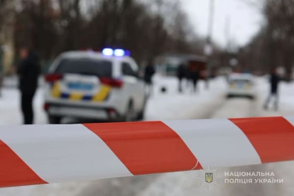 Підліток у Запоріжжі випадково вистрелив у себе, впавши після пострілів у повітря - поліція