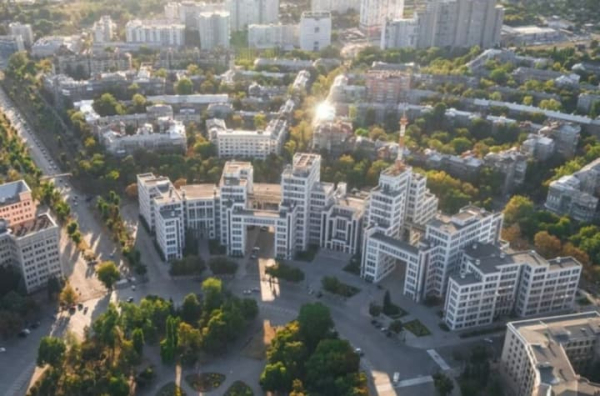 У Салтівському районі Харкова стався вибух у багатоповерхівці: є жертви - мер