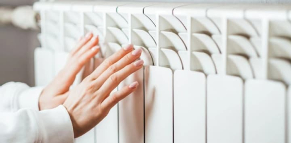 "Найболючіша" атака рф з половиною висоток без тепла, перебоями зі світлом і водою: Кличко порадив киянам за можливості виїхати за місто