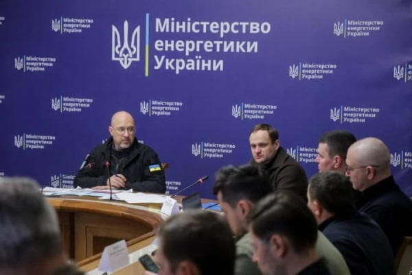 800 тисяч киян залишаються без світла через екстрені відключення - Шмигаль