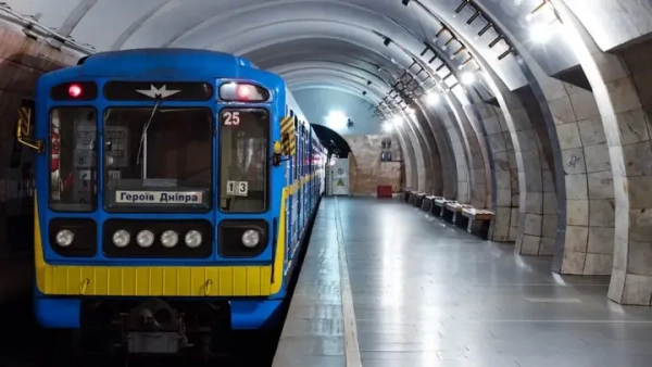 Столичне метро змінює графік руху: час очікування поїзда 10-12 хвилин