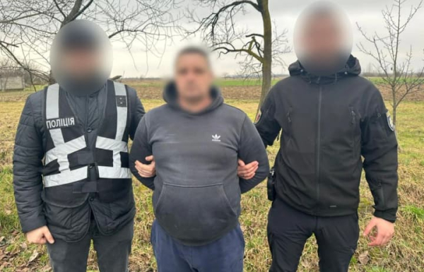 На Закарпатті схопили зловмисника, що жбурнув бойову&hellip;