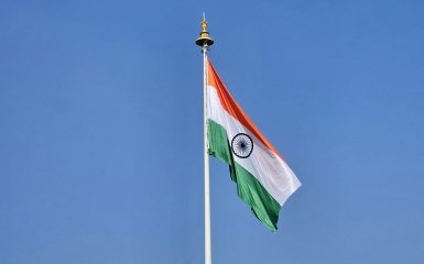 Індія зменшує закупівлі нафти з Росії.