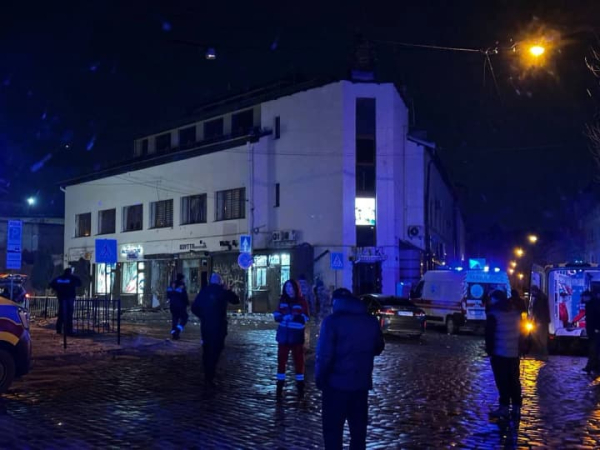 Львів: гучні вибухи, є інформація про потерпілих.