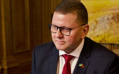 “Я відіб’ю цей наступ”. Залужний розкрив деталі суперечки з Єрмаком
