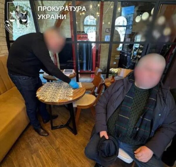 Обранець Почаївської міськради зловлений на збуті “помічі” для ухилення від мобілізації.