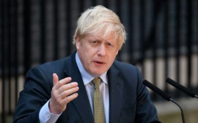 Джонсон дорікнув Заходу за “рішучий брак твердості” в допомозі Україні.