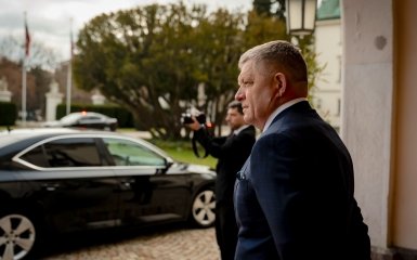 Фіцо нахабно звинуватив Україну в тиску на Угорщину.