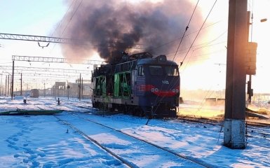 Кулеба: Росія далі б’є по залізниці в Україні.