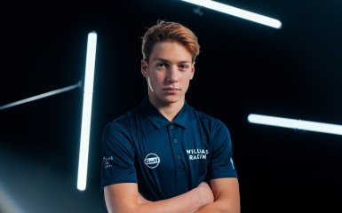 16-річний українець Бондарев здобув історичну перемогу на UAE4 — відео