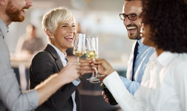 Корпоративна вечірка: неформальна атестація кадрів