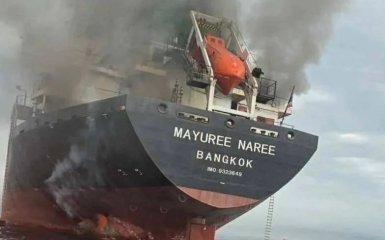 Іран атакував три судна з нафтою в Ормузькій протоці.