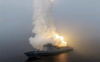 Північна Корея демонструє десяток свіжих есмінців, розроблених всередині країни, під керівництвом Кім&hellip;