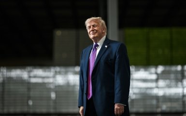 Трамп заявив про повернення обмежень на російську…