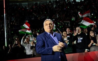 Вибори в Угорщині: Зеленський пророкує програш Орбану