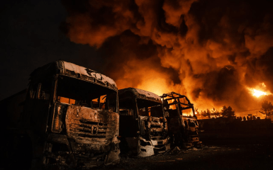 Іранські дрони вдарили по ключовому нафтопереробному заводу Бахрейну — відеоматеріал