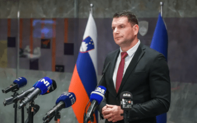 Словенія: вихід з Альянсу? Пропозиція проросійського Стевановича щодо референдуму.