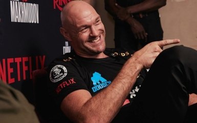 Тайсон Ф’юрі зніс із рингу росіянина Махмудова — відео