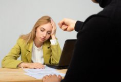 Як реагувати на критику начальника?