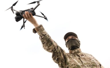 Розвідка знищила літак-амфібію, 3 човни та корабель РФ в Криму — відео