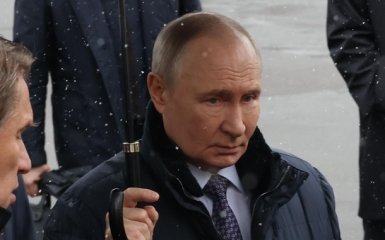 Кремлівський лідер у жаху перед можливим нападом російської верхівки.
