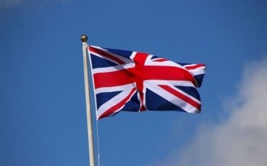 Британія безстроково пом’якшила нафтові обмеження щодо Росії.