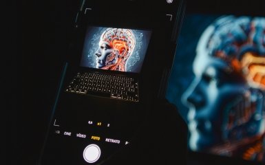 У Франції штучний інтелект сприяв затриманню злочинця, що розбещував дітей.