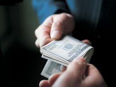Гроші у борг? Чи не позичати і не просити!