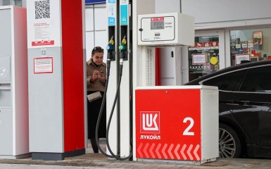Українські удари спричинили брак бензину в Росії.