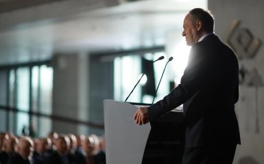 “Путіну на радість”. Туск відповів на рішення Навроцького стосовно Зеленського