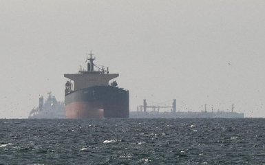 Іран вчергове зухвало перекрив Ормузьку протоку