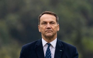 Сікорський помітив натяки на те, що Росія готується до чергового конфлікту.