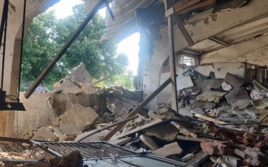 Російські війська завдали удару по кінно-спортивній школі в Сумській області, внаслідок чого загинули коні.