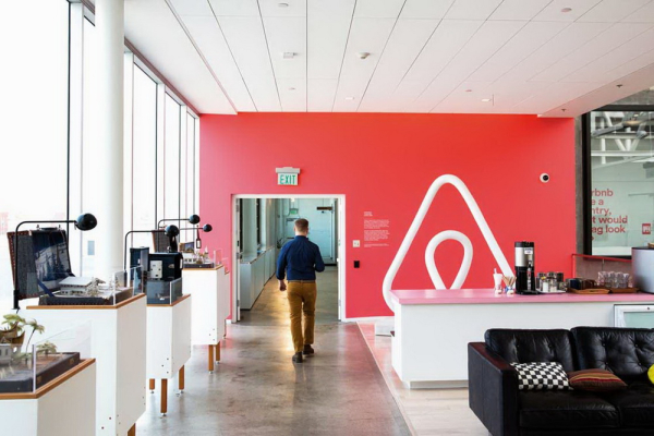 Як штучний інтелект допомагає Airbnb у боротьбі з гультіпаками