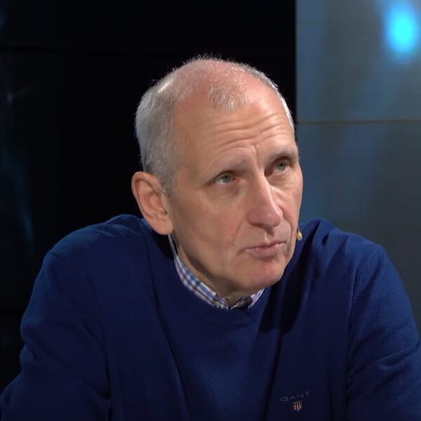 Америка розглядає війну як бізнес: Старіков про платну допомогу Україні