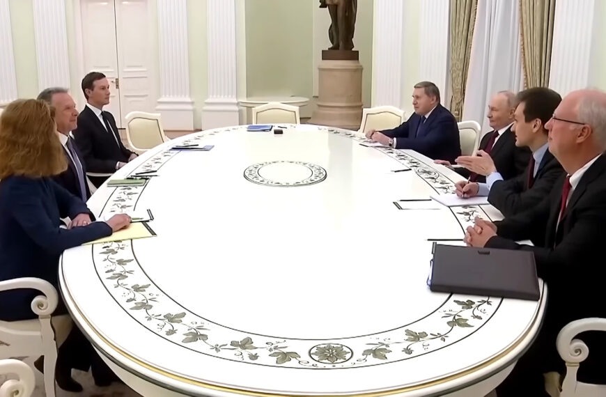 Експерт розкрив різні цілі США та України у мирних переговорах