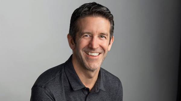 Apple’s New CEO John Ternus is Now on X