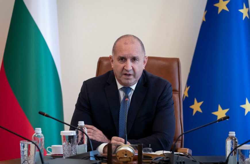 11 членів екіпажу зникли безвісти після атаки дронів на судна в Чорному морі